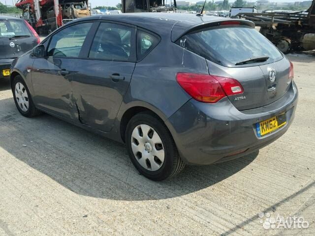 Дверь капот фара бампер Opel Astra J