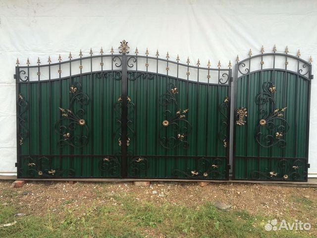Кованые распашные ворота Кованые распашные ворота