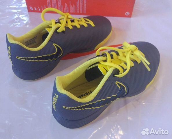 Новые детские футзалки Nike Tiempo 35 размер Новые детские футзалки Nike Tiempo 35 размер