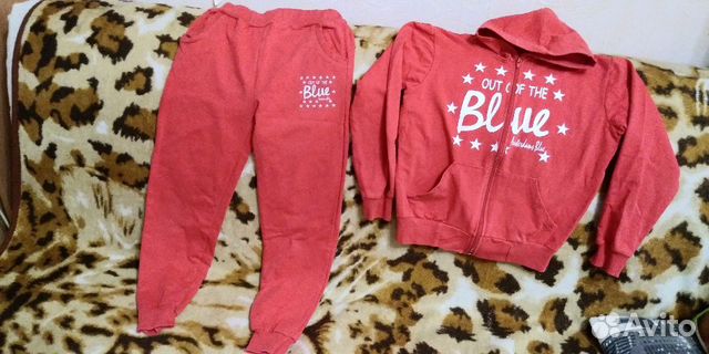 Спортивный костюм на девочку 6-8 лет Спортивный костюм на девочку 6-8 лет