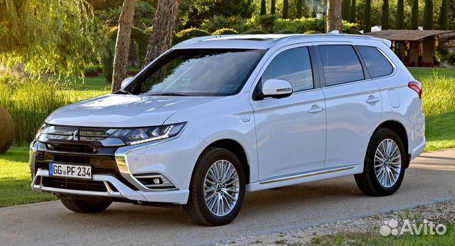 Запчасти Мицубиси Аутлендер 2015 - 2018