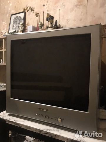 Телевизоры Panasonic и SAMSUNG