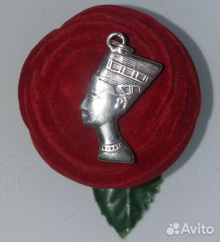 Кулоны Кулоны