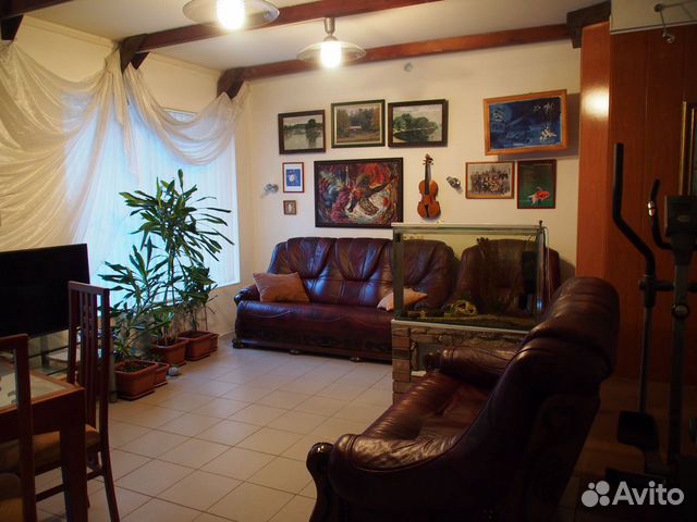 2-к квартира, 80 м², 1/3 эт.