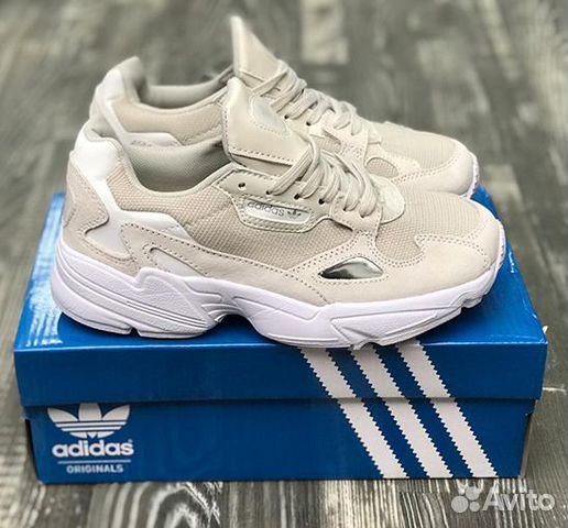 Кроссовки Adidas Falcon