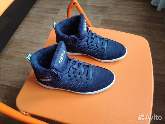 Утеплённые кроссовки adidas