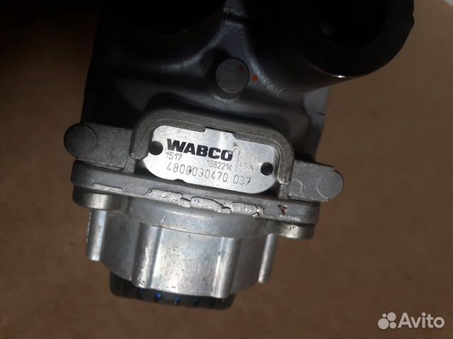 Кран тормозной главный Wabco 4800030470 Кран тормозной главный Wabco 4800030470