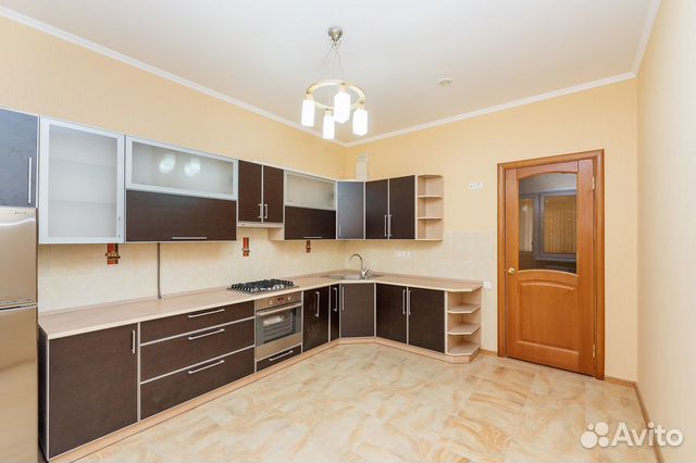2-к квартира, 85 м², 3/7 эт.