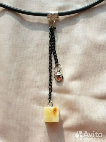 Кулон/Подвеска с цельным Янтарем Кулон/Подвеска с цельным Янтарем