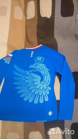 Футболка с длинным рукавом Футболка с длинным рукавом