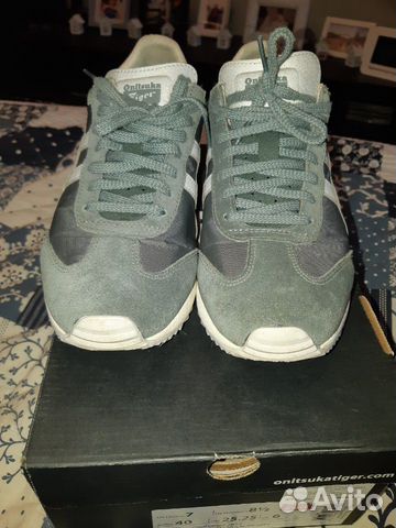 Кроссовки Asics