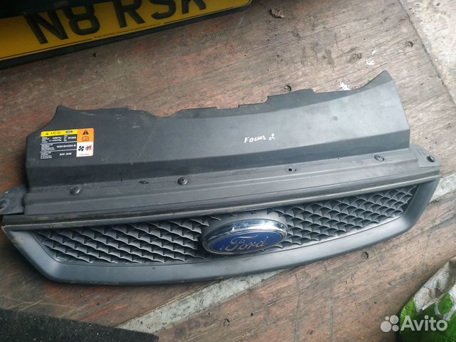 Решетка радиатора Ford Focus 2 с 2005 -2008 г.в Решетка радиатора Ford Focus 2 с 2005 -2008 г.в