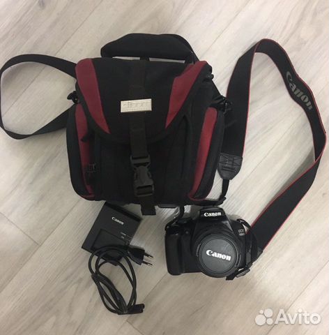 Зеркальный фотоаппарат Canon EOS 1100D Зеркальный фотоаппарат Canon EOS 1100D