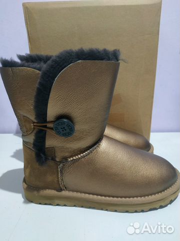 UGG Bailey Button Угги с одной пуговицей бронза UGG Bailey Button Угги с одной пуговицей бронза