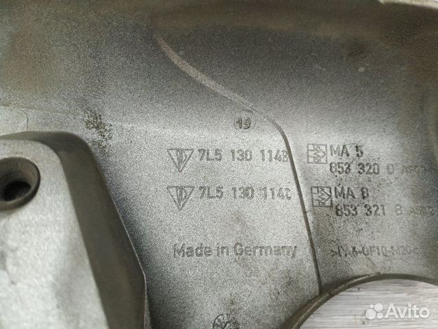 Крышка двигателя декоративная 7L5130114B Porsche C Крышка двигателя декоративная 7L5130114B Porsche C