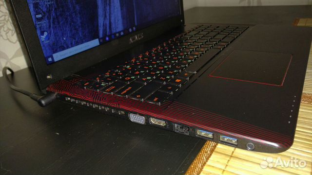 Игровой ноутбук Asus