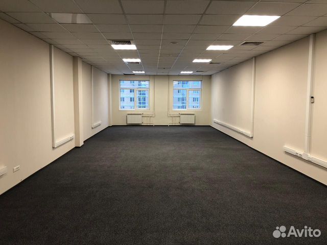 Помещение свободного назначения, 974 м²