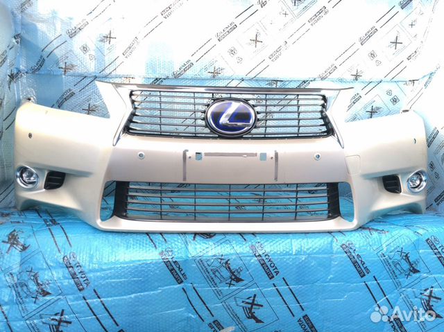 Передний бампер в сборе Lexus GS 250