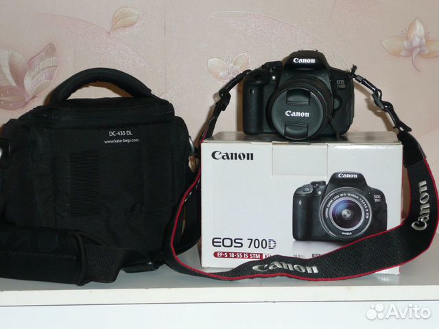 Фотоаппарат Canon 700D