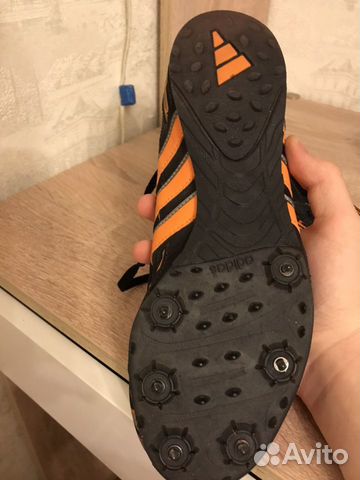 Бутсы беговые