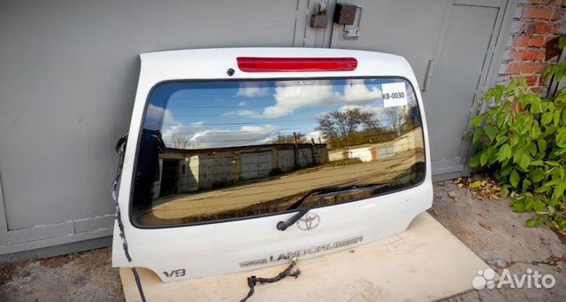 Крышка багажника Lexus LX 470 без ржавчины Крышка багажника Lexus LX 470 без ржавчины