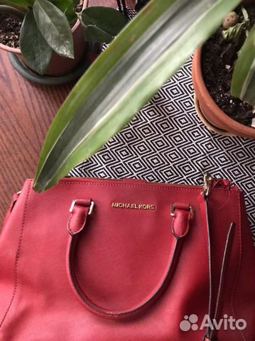 Сумка красная Michael Kors Сумка красная Michael Kors