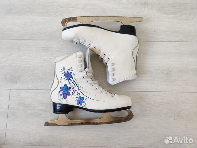 Коньки женские 39 размер