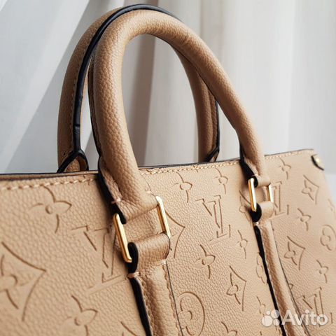 Сумка Louis Vuitton. Женская Сумка Сумка Louis Vuitton. Женская Сумка