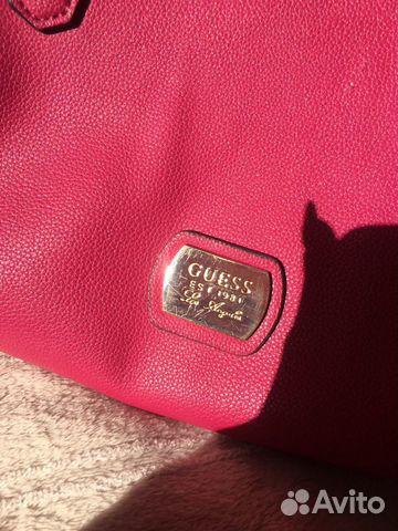 Сумка Guess малиновая