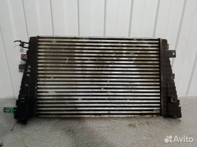 Радиатор интеркулера передний Opel Zafira B A05