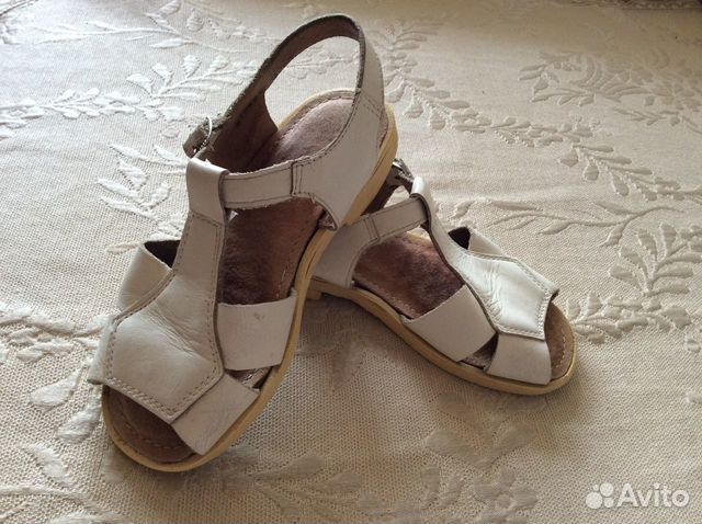 Босоножки для девочки р.19 из нат. кожи СССР