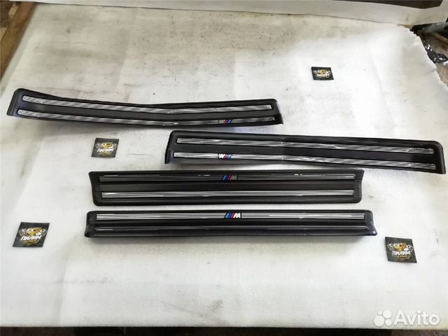 Накладки порогов M-тех BMW E46, порожки салона Накладки порогов M-тех BMW E46, порожки салона