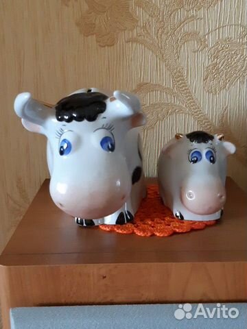 Фигурки фарфоровые