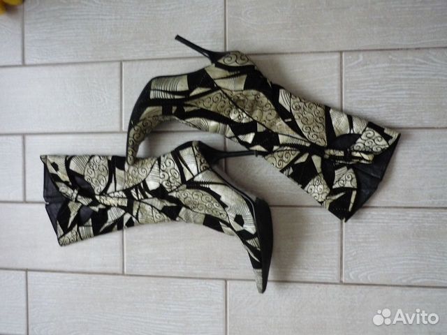Осенние женские сапоги Осенние женские сапоги