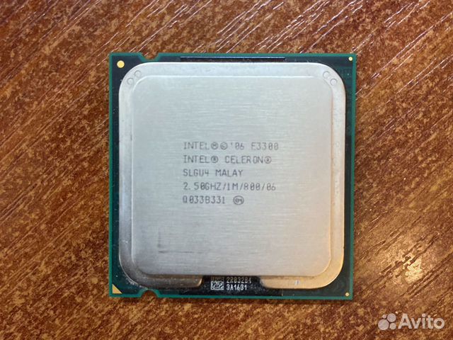 Процессор Intel Celeron E3300 Процессор Intel Celeron E3300