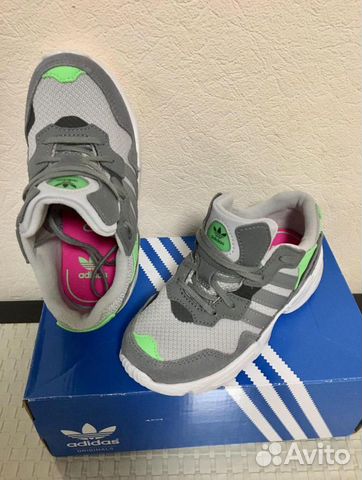 Кроссовки детские adidas р. 29 Кроссовки детские adidas р. 29