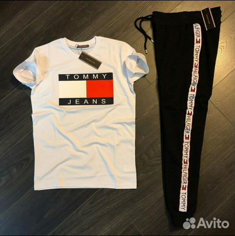 Комплект Штаны и Футболка Tommy hilfiger Комплект Штаны и Футболка Tommy hilfiger