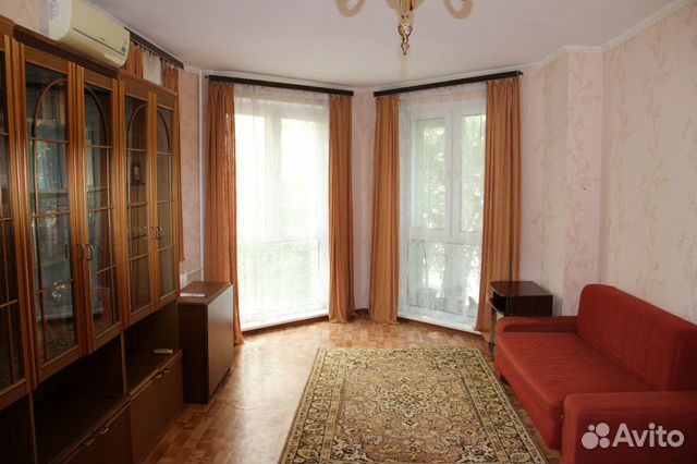 1-к квартира, 40 м², 1/6 эт.