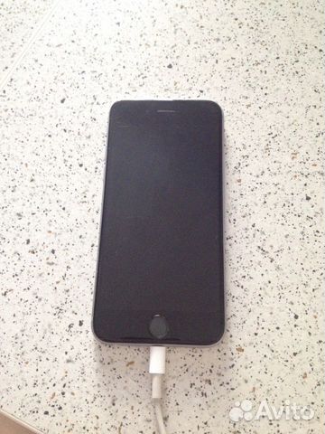 Телефон iPhone Телефон iPhone