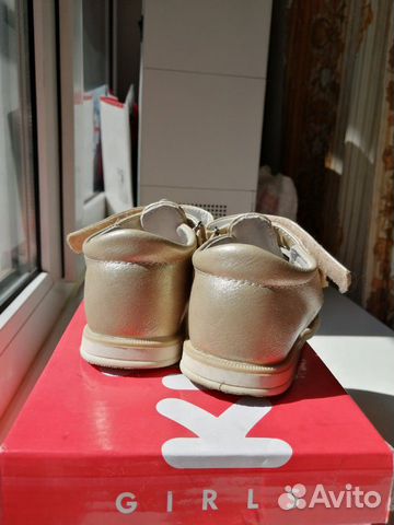 Сандалии на девочку 23р Сандалии на девочку 23р