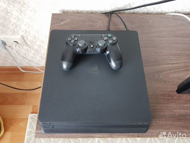 Sony PS4 Slim