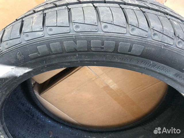 Летние шины Jinyu 255 35 R18 Спарка BMW