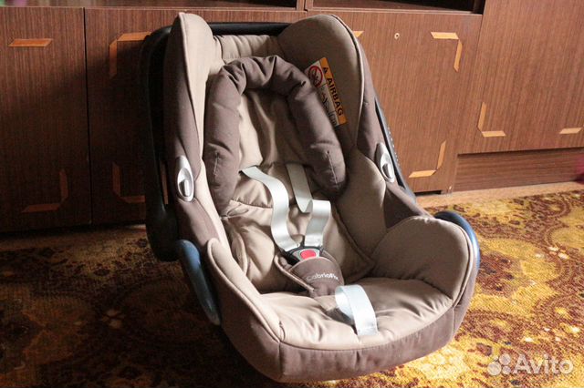 Автокресло Maxi-Cosi CabrioFix Автокресло Maxi-Cosi CabrioFix