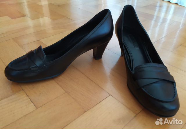 Классические черные туфли Ecco