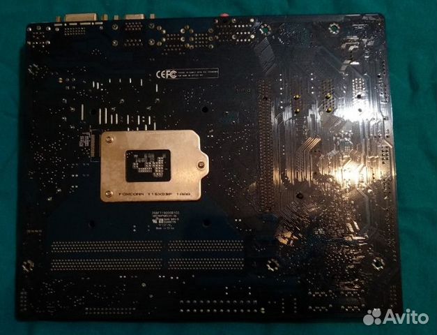 Материнская Плата Foxconn H67MXV и i3-2130 Материнская Плата Foxconn H67MXV и i3-2130