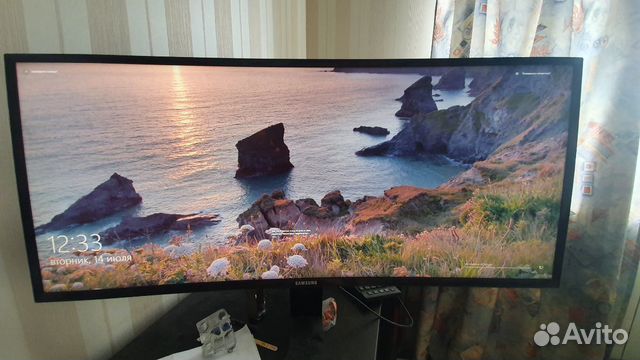 Изогнутый монитор Samsung S34E790C