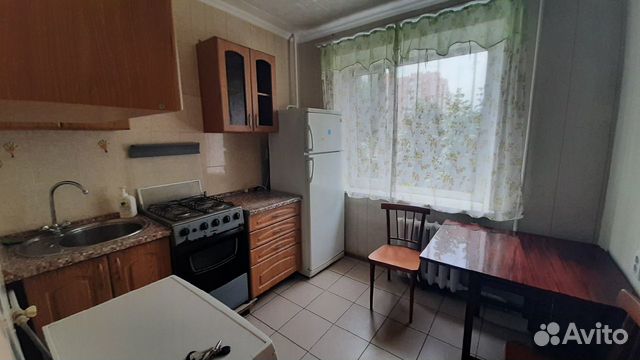 1-к квартира, 33 м², 1/10 эт.