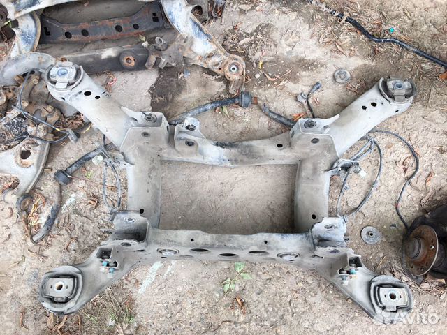 W166 задний подрамник gl gls gle ml