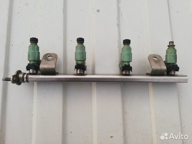 Топливная рампа форсунка Hyundai Solaris