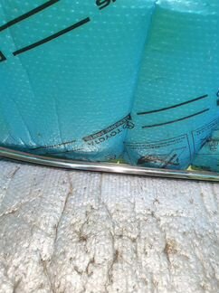 Молдинг передней левой двери toyota Camry V70 20